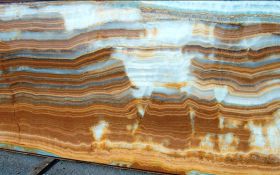 Blue Brown Onyx (Vein Cut)