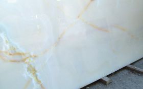 White Onyx (GH)